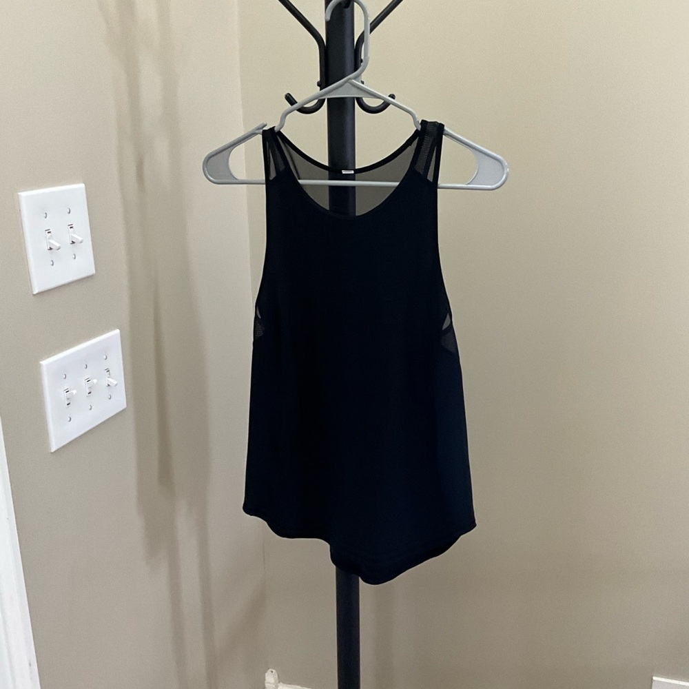 Sleek Black Lululemon Sleeveless Tank Top